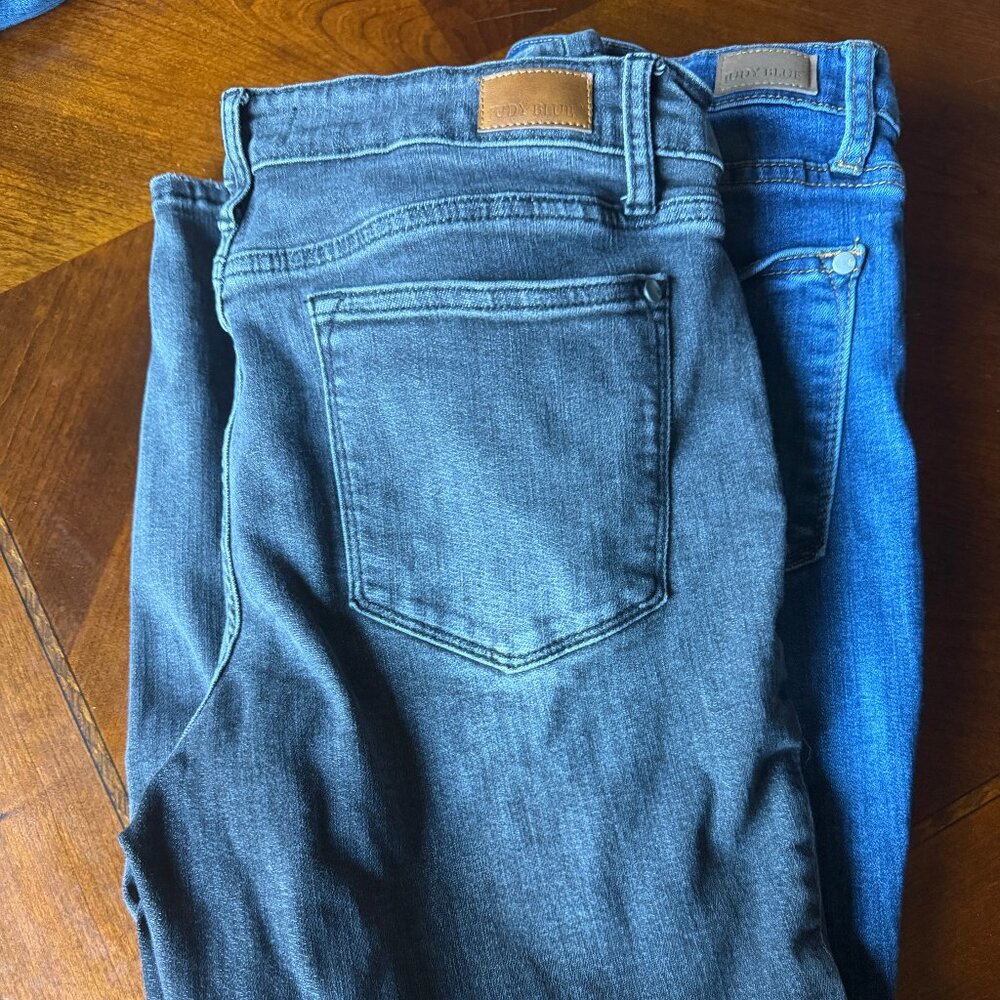 2 Pairs Judy Blue Jeans Womens 13/31 Mid Rise